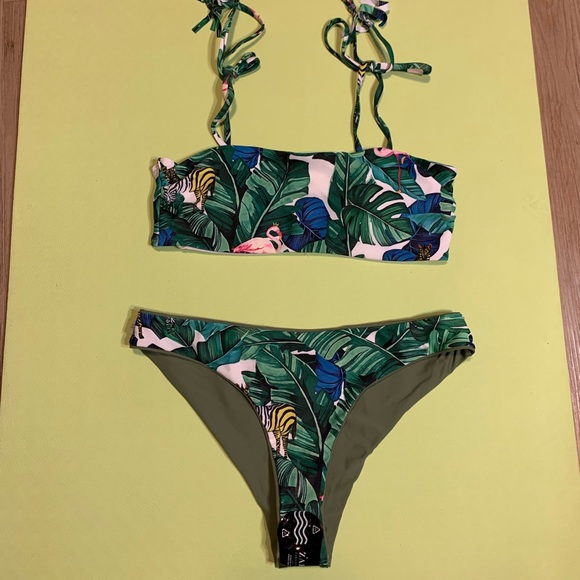 Brand new reversible bikini set ! - Picture 2 of 9